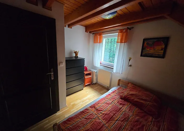 Zeleny Dum Casa de Férias